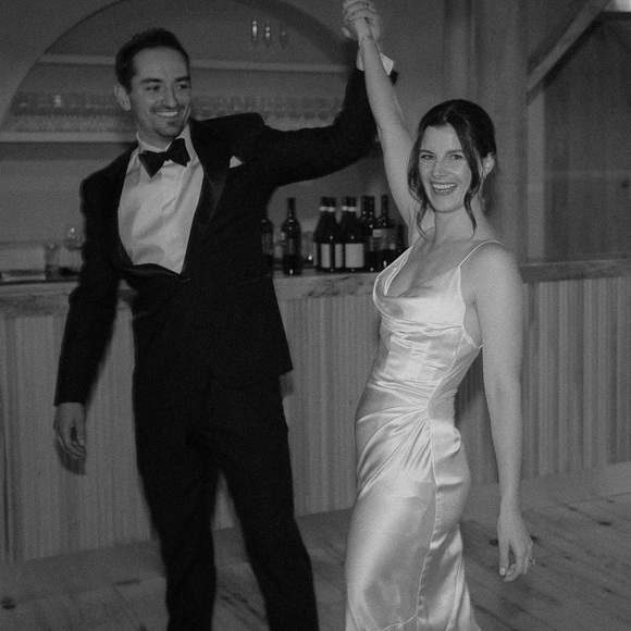 Katherine Tash -“Jane” wedding dress - Picture 2 of 5